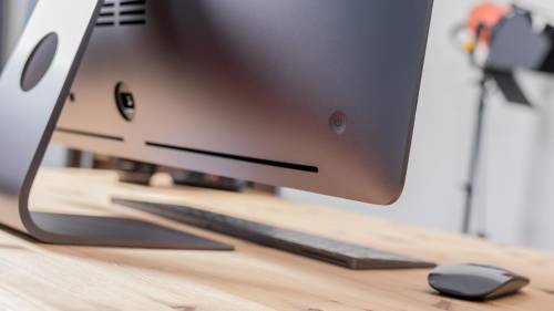 Buy Apple Imac Pro 27 Inch With 32 Gb Ram And 1 Tb Internal Memory