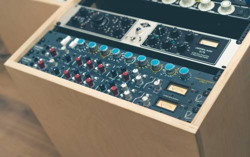 H*i様 RUPERT NEVE DESIGNS SHELFORD CHANNE Rupert Neve Designs Shelford Channel - The Inventory