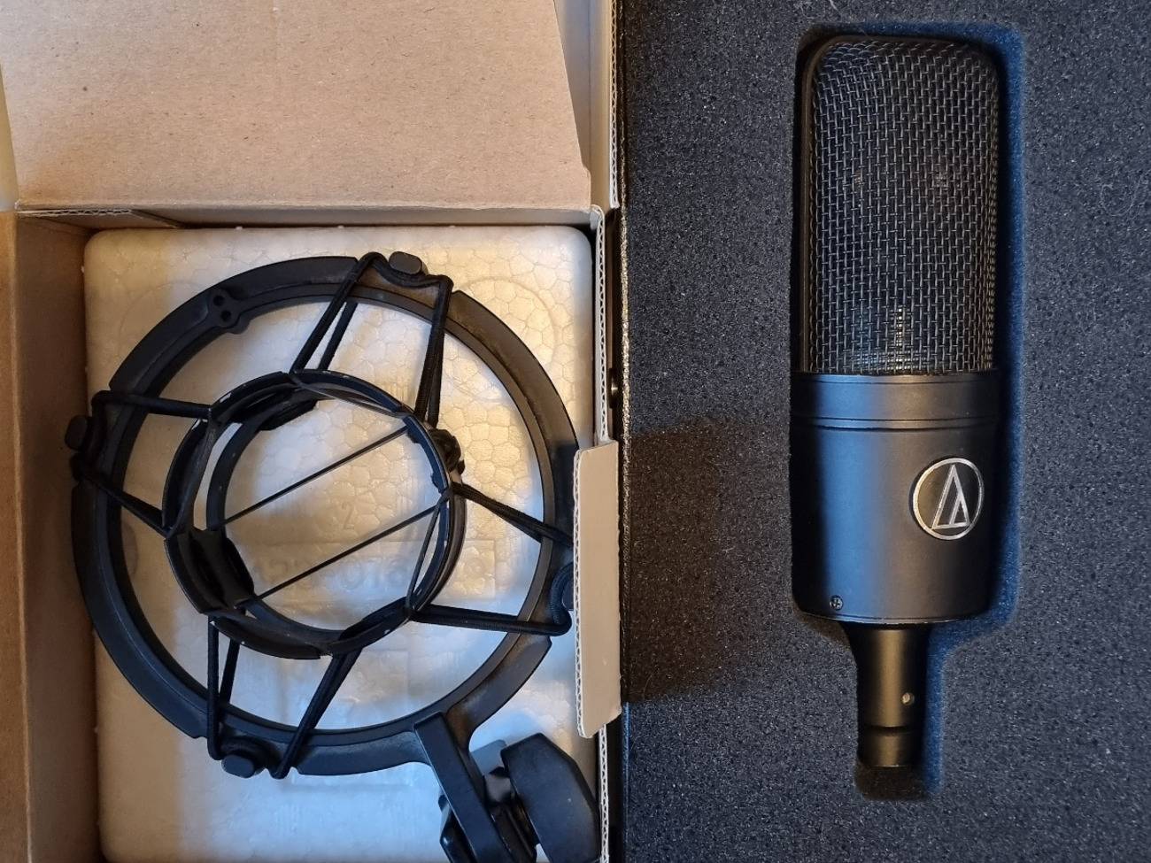 Buy Audio-Technica AT4040 microphones Online in India at Lowest