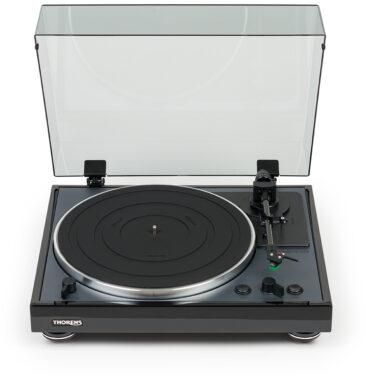 Thorens td 102 A two-speed Stereo turntable zoom image