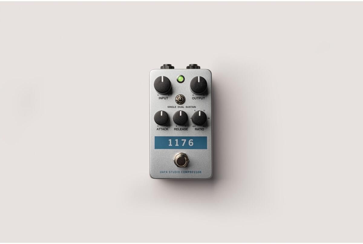 Universal Audio UAFX 1176 Studio Compressor Pedal zoom image